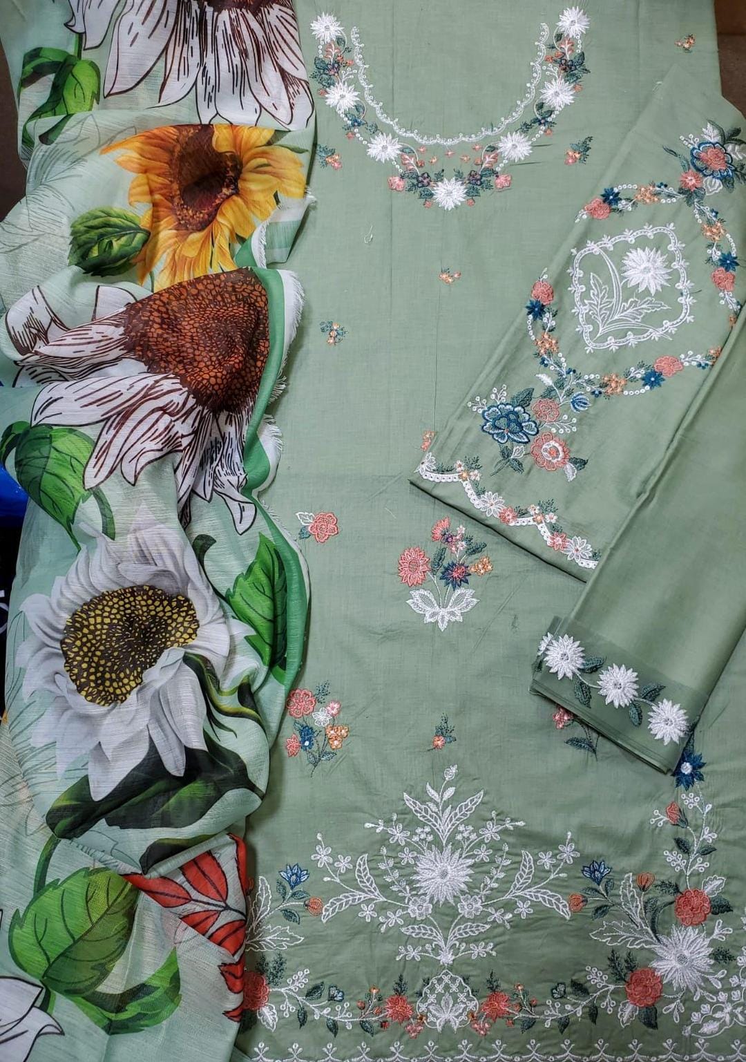 3 Pcs Women's Unstitched Embroidered Lawn Suit Hype Hem