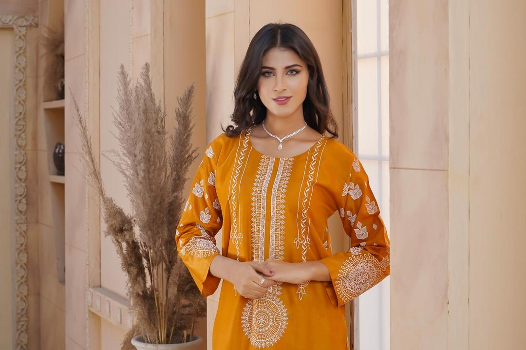 Stylish Women's Block Printed Design 2 Pcs Suit