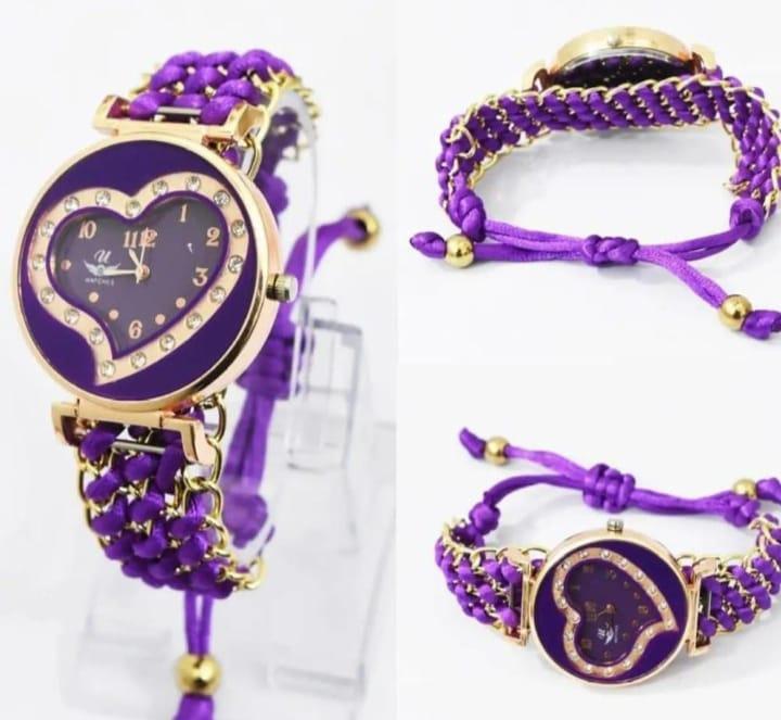 Stylish Women's Quartz Heart Watch with Chain Strap - 1 Pc