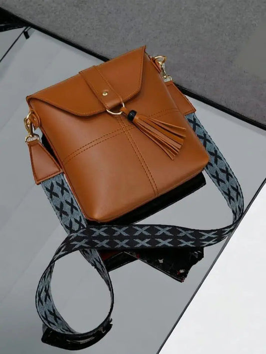 Stylish Crossbody Leather Bag's Hype Hem