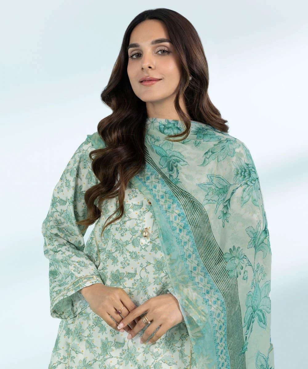 3 Pcs Women's Unstitched Printed Suit