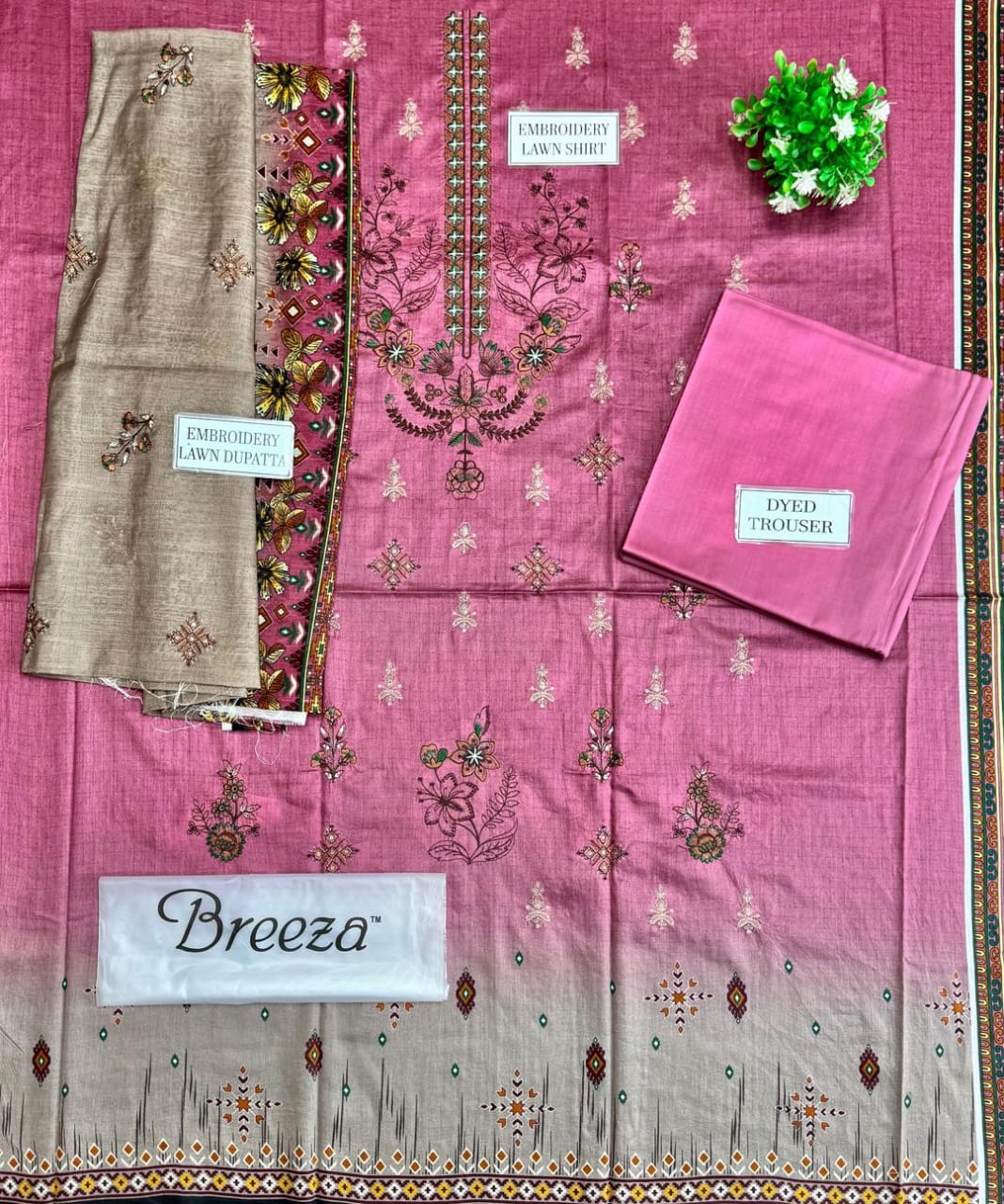 3Pcs Women's Unstitched Printed Lawn Suit Hype Hem