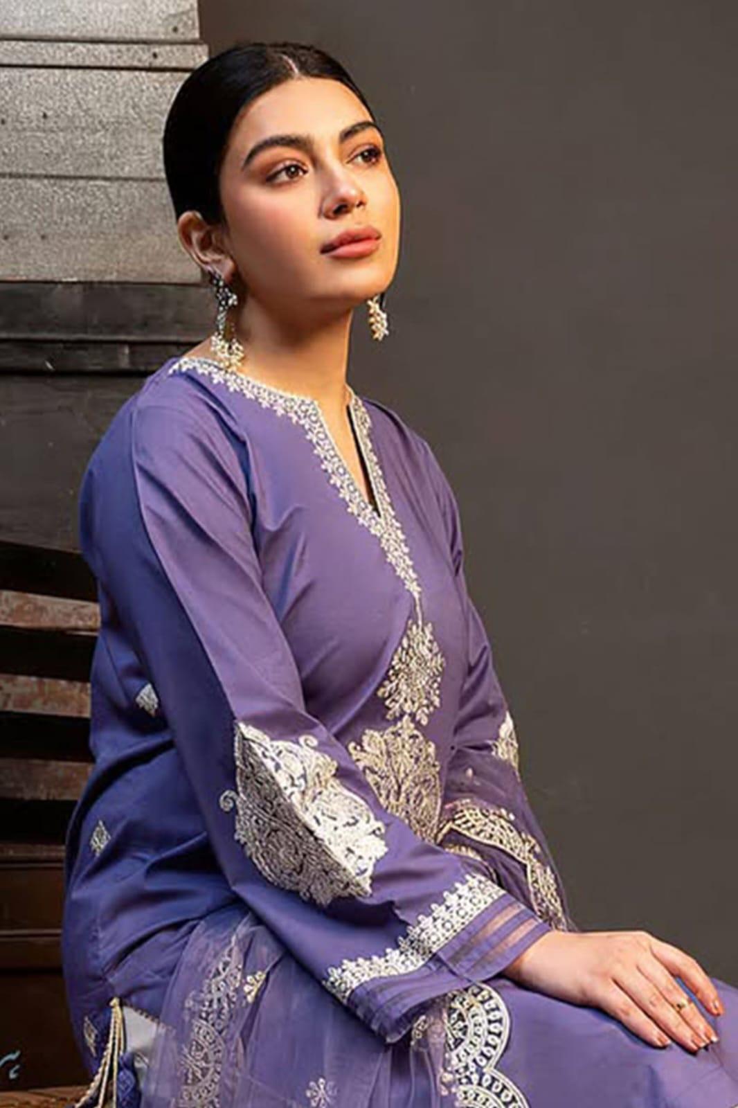 3 Pcs Women's Unstitched Embroidered Lawn Suit Hype Hem