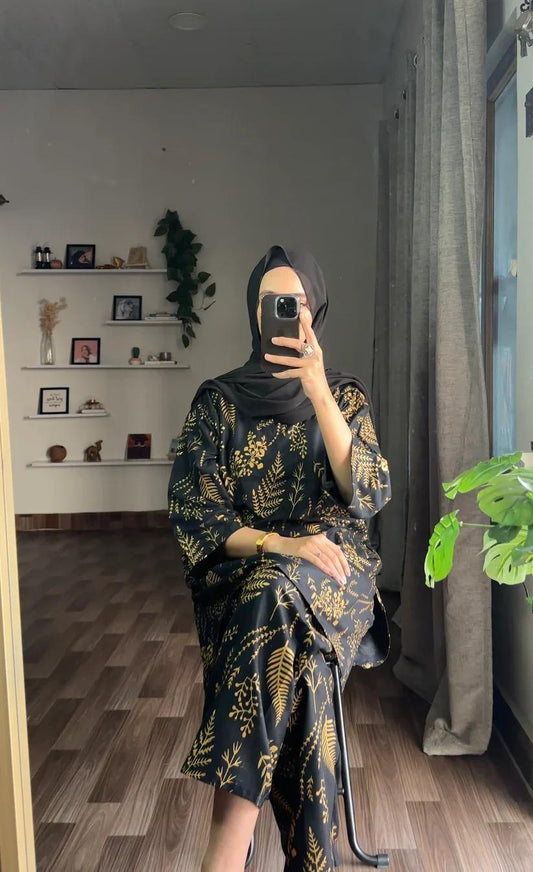 Women's Stitched Linen Printed Shirt and Trouser Set - 2 Pcs