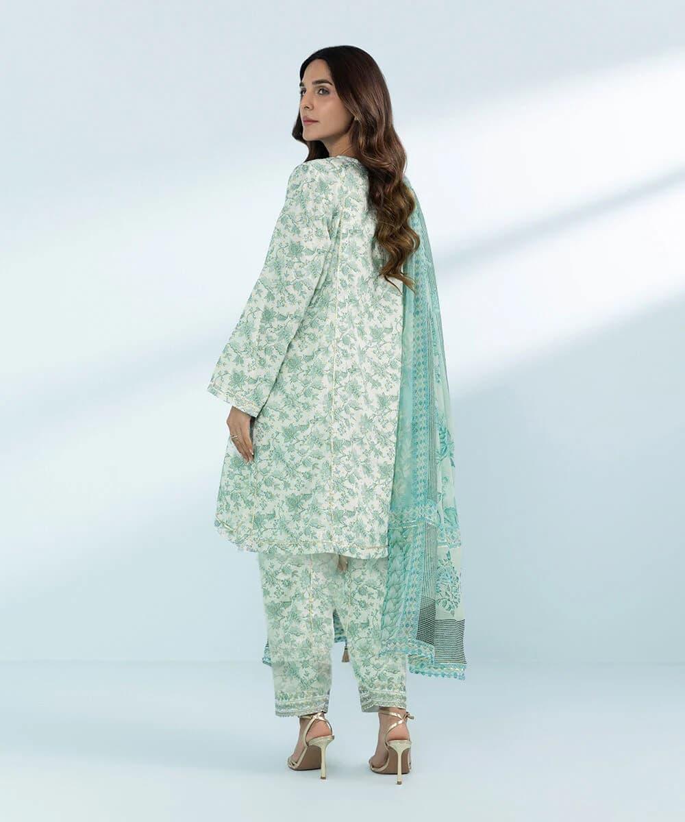 3 Pcs Women's Unstitched Printed Suit