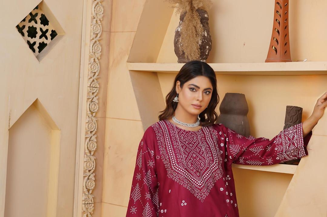 Stylish Women's Stitched Linen Block Printed Shirt & Trouser Set - 2 Pcs