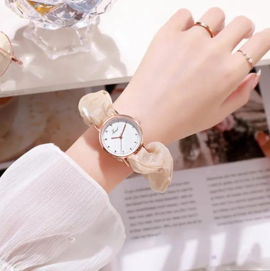 Women's Quartz Water Resistant Analogue Watch