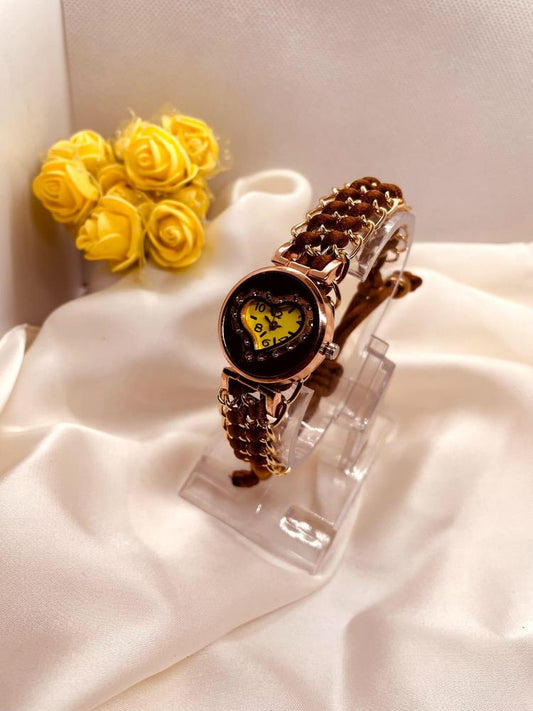 Stylish Women's Quartz Heart Watch with Chain Strap - 1 Pc